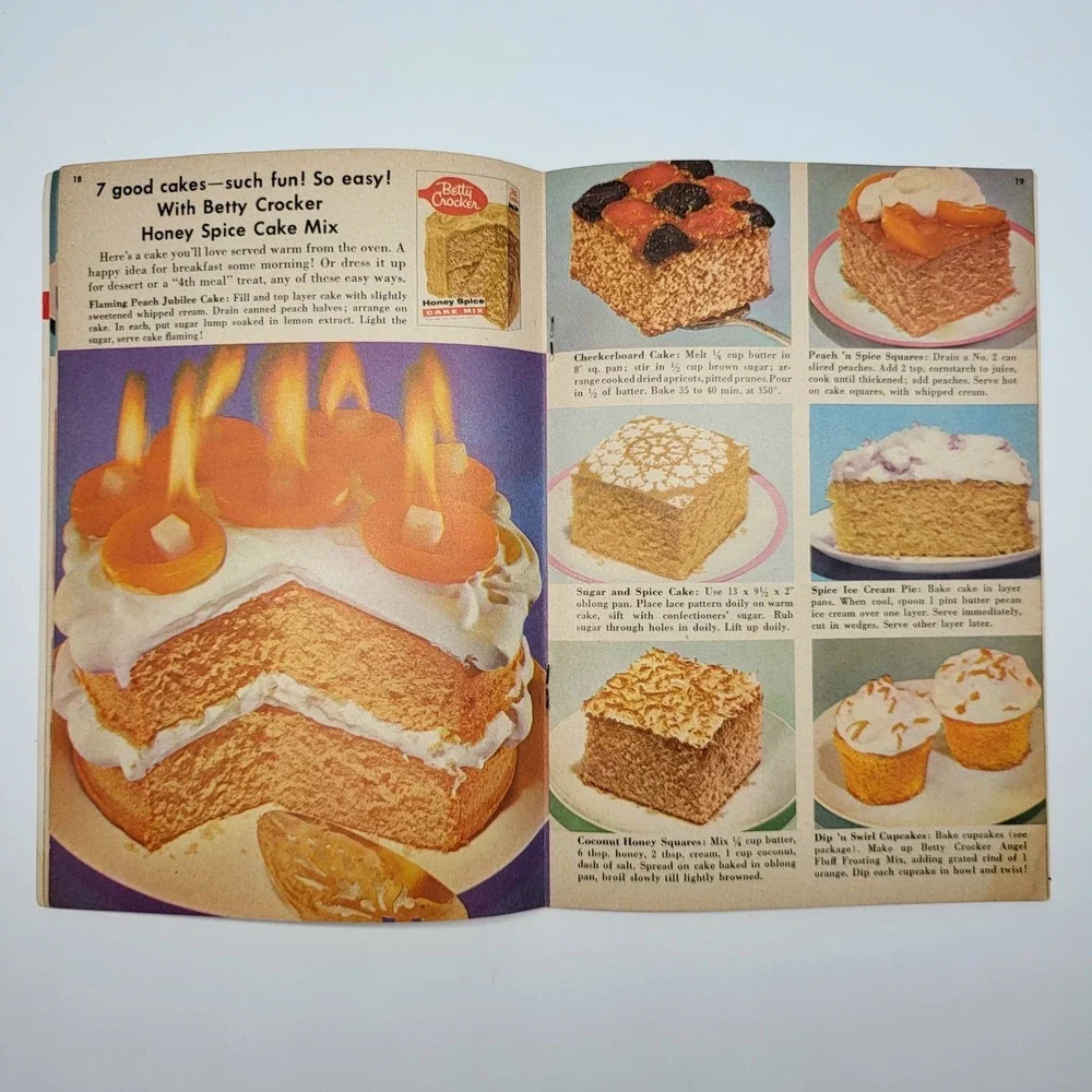 Betty Crocker How To Have‎ The Most Fun With Cake Mixes Recipe Booklet 1950s VTG
